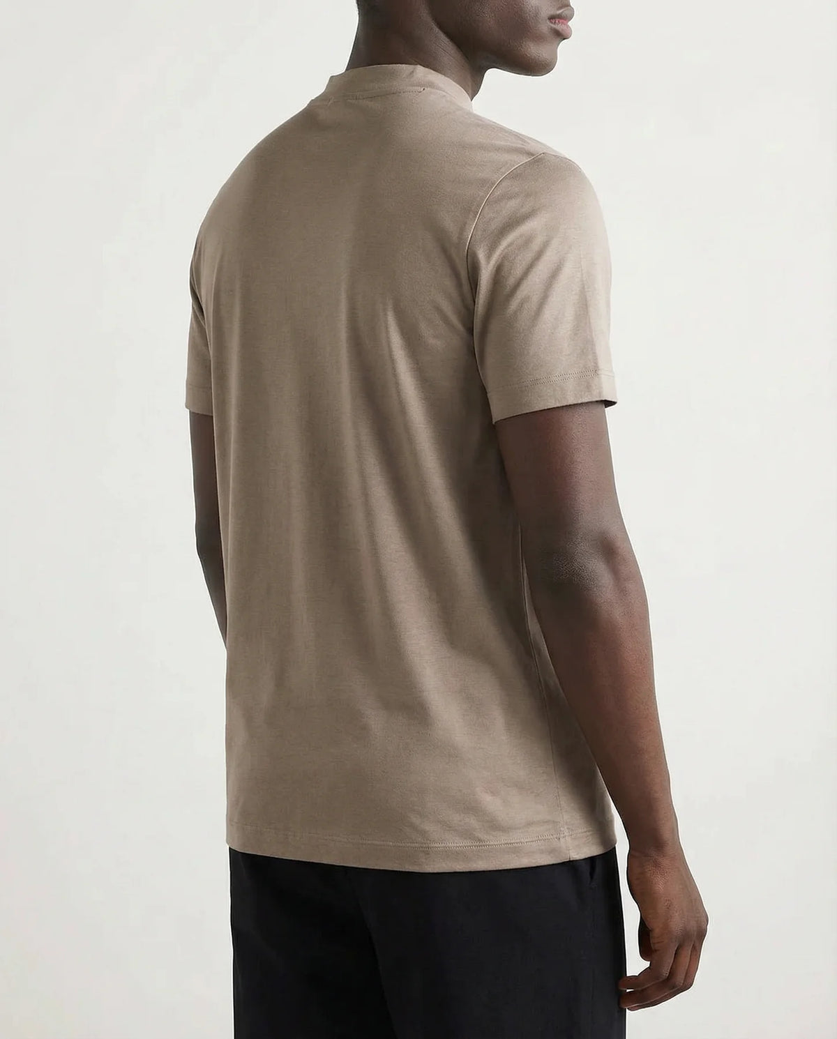 glansfuld t-shirt med rund hals